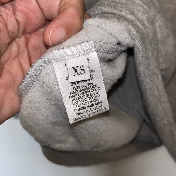 Lauren Moshi Lipstick Ring Lips Oversized Sweatshirt Grey - Picture 6 of 9